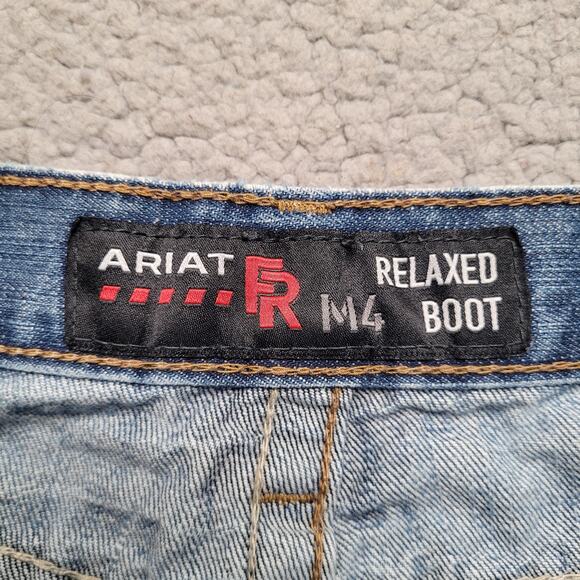 Ariat FR M4 Relaxed Boot Cut Jeans Mens 38x32 Blue Denim Work Distressed - Picture 5 of 9